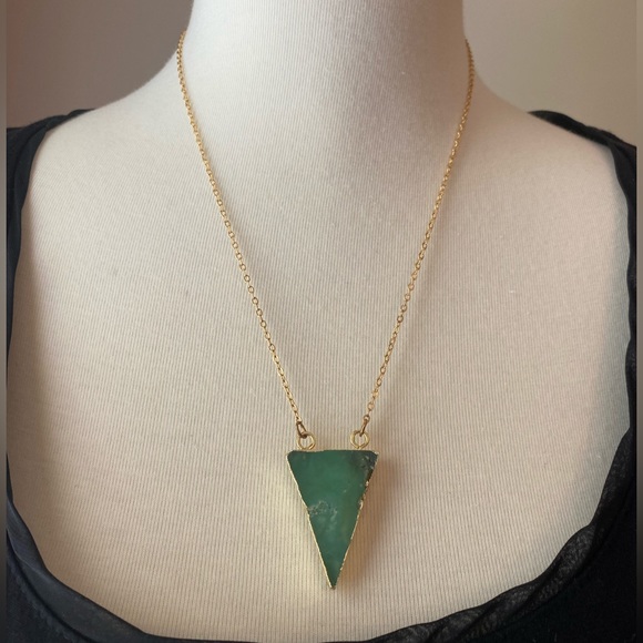 Last 1! 🌟HP🌟 Chrysoprase Mineral Necklace - Picture 6 of 7
